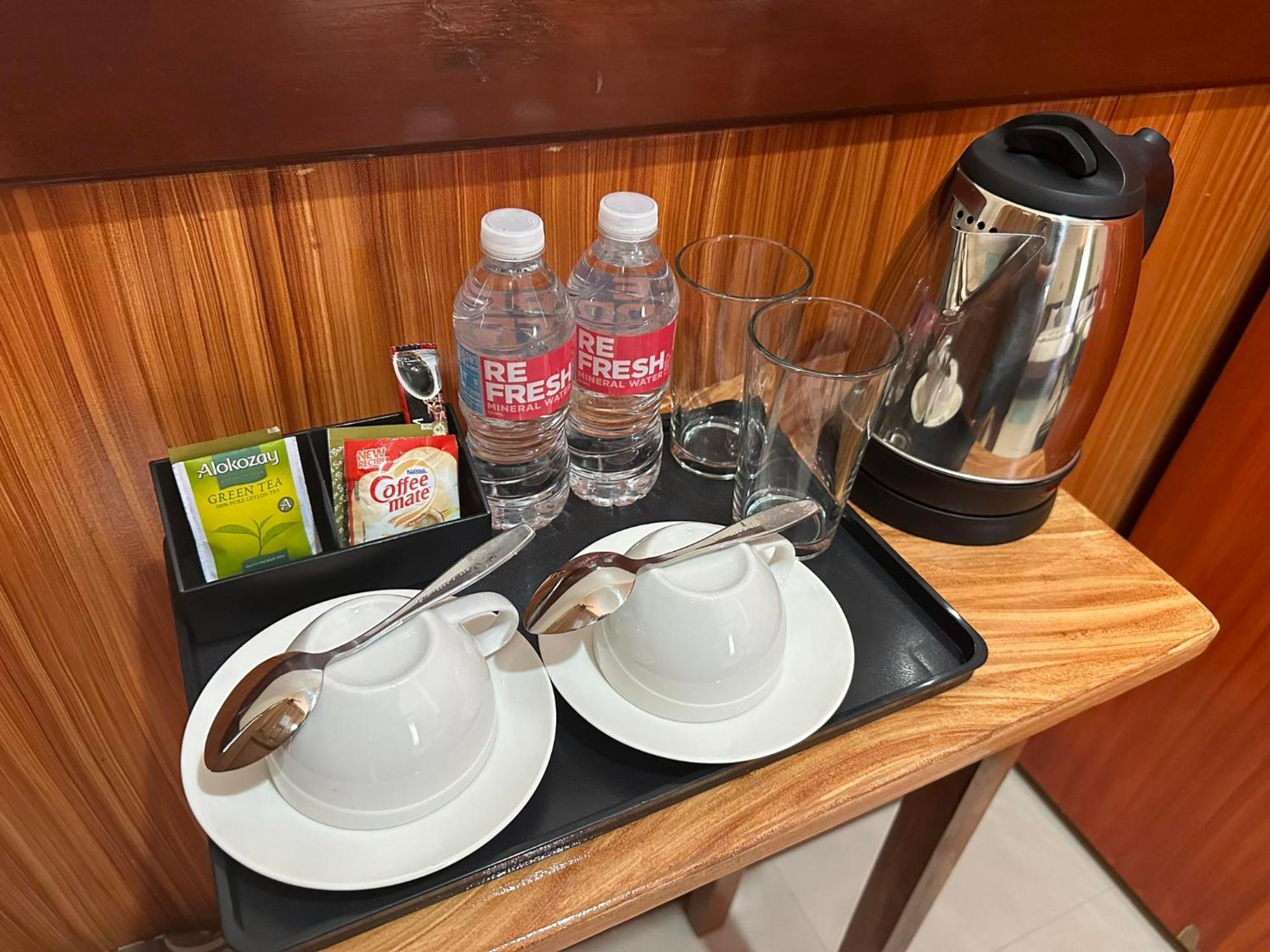 Desert Rose Beach Hotel إل نيدو المظهر الخارجي الصورة