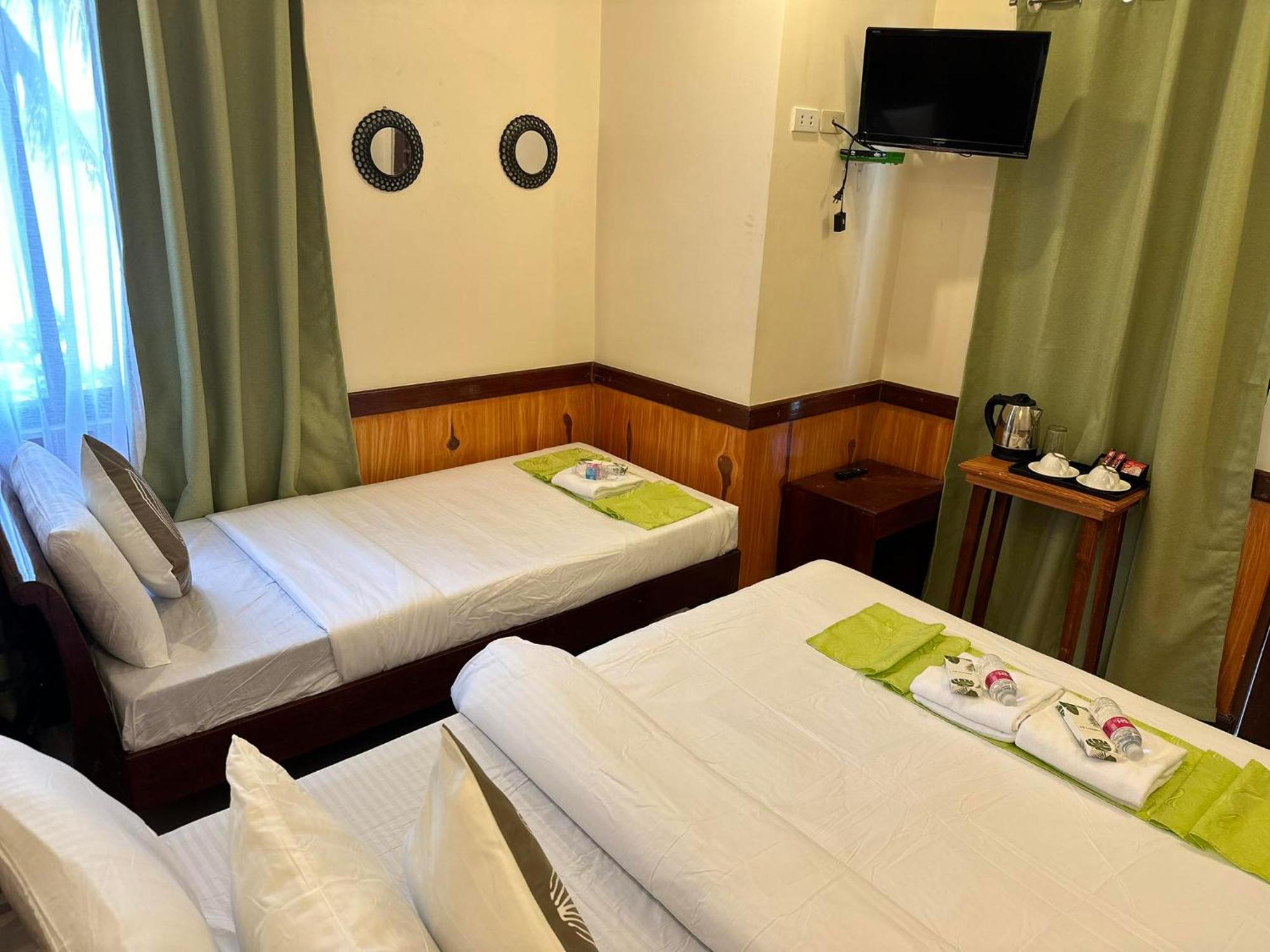 Desert Rose Beach Hotel إل نيدو المظهر الخارجي الصورة