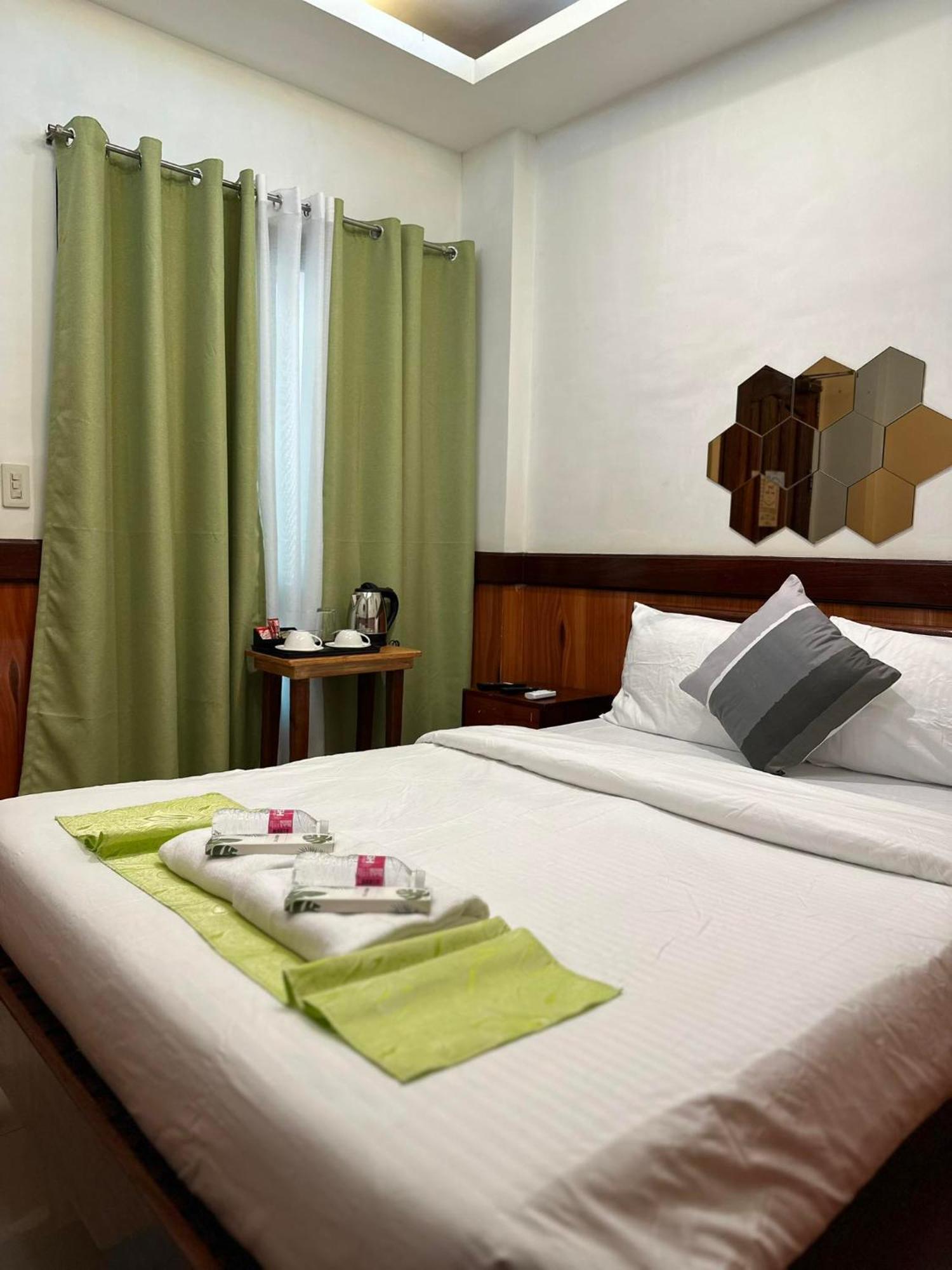 Desert Rose Beach Hotel إل نيدو المظهر الخارجي الصورة